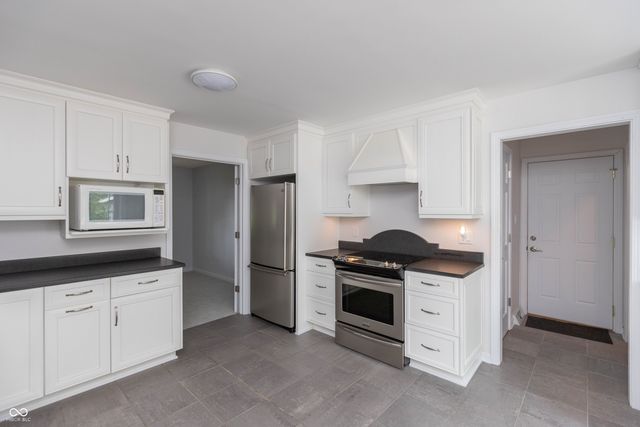 7454 Avalon Trail Road, Indianapolis, IN 46250