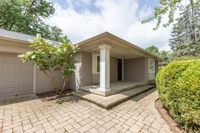 7454 Avalon Trail Road, Indianapolis, IN 46250