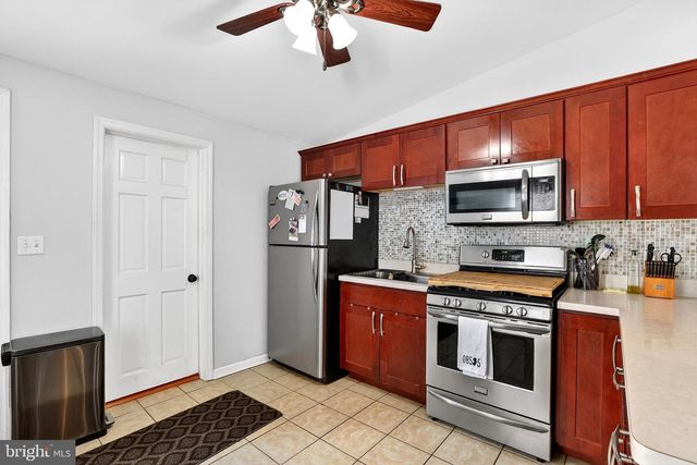 519 WILLOW ST, Bordentown, NJ 08505
