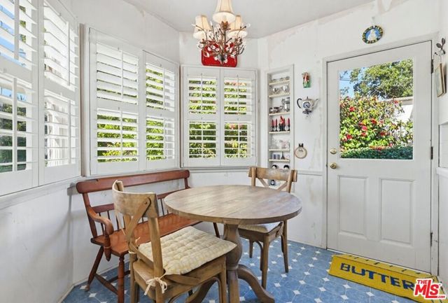 1361 Virginia Avenue, Glendale, CA 91202