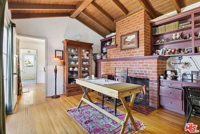 1361 Virginia Avenue, Glendale, CA 91202