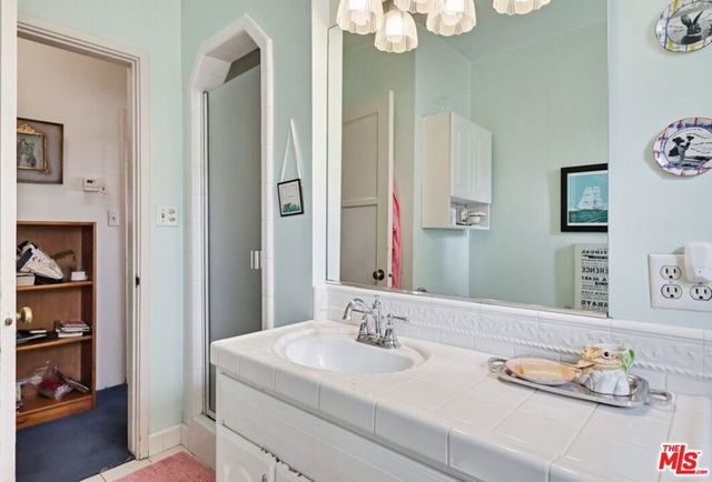 1361 Virginia Avenue, Glendale, CA 91202