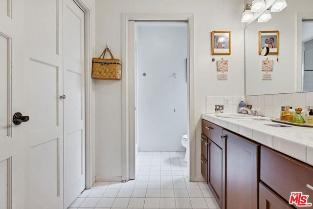 1361 Virginia Avenue, Glendale, CA 91202