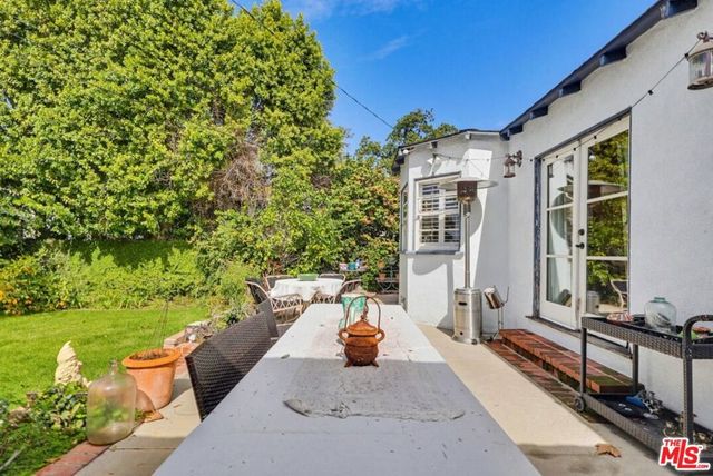 1361 Virginia Avenue, Glendale, CA 91202