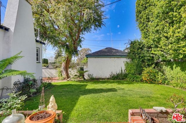 1361 Virginia Avenue, Glendale, CA 91202