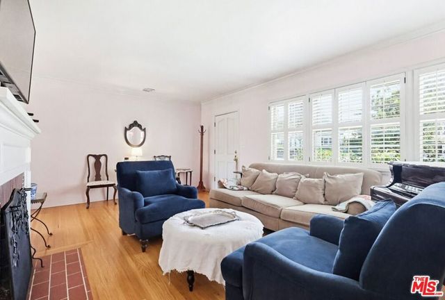 1361 Virginia Avenue, Glendale, CA 91202