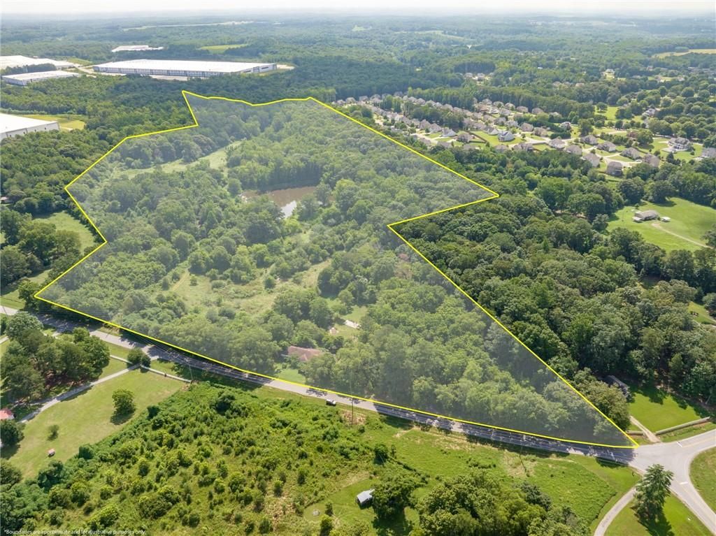 Image 10 of property listing at 2144 Hog Mountain Road, Jefferson, GA 30549