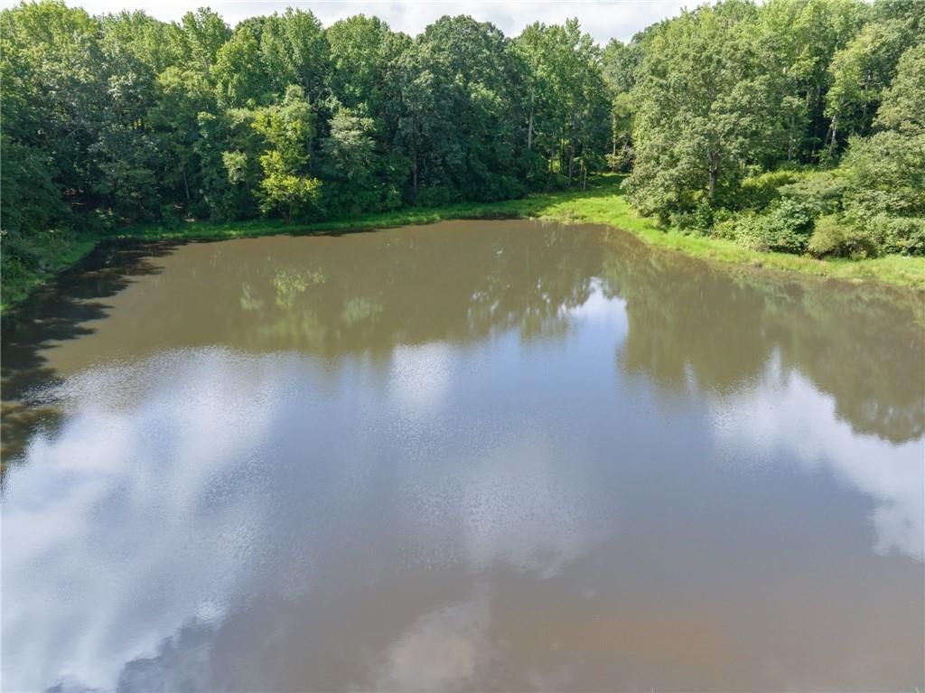 Image 25 of property listing at 2144 Hog Mountain Road, Jefferson, GA 30549