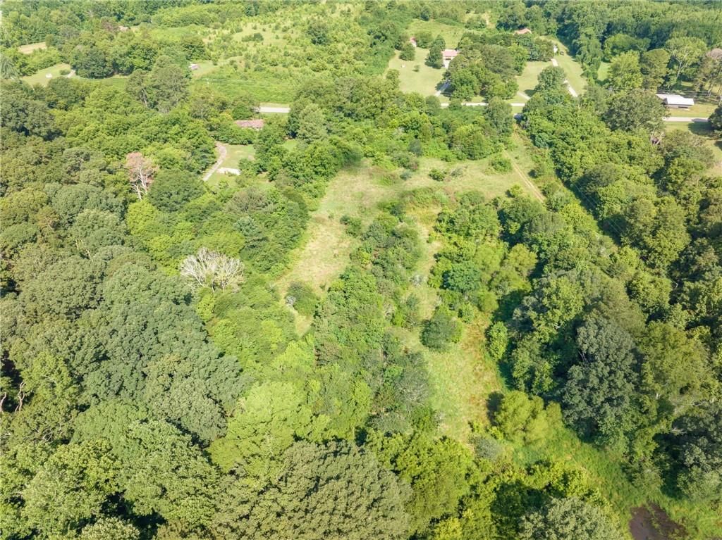 Image 28 of property listing at 2144 Hog Mountain Road, Jefferson, GA 30549