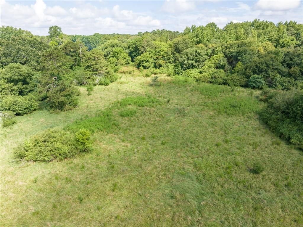 Image 31 of property listing at 2144 Hog Mountain Road, Jefferson, GA 30549