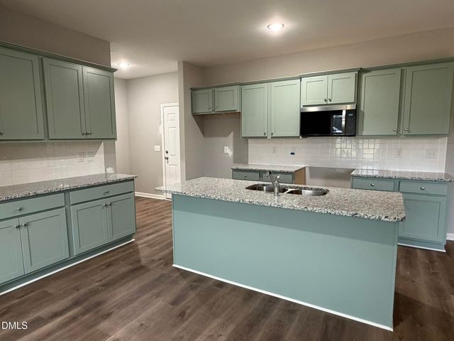 188 Mangrove Court, Four Oaks, NC 27524