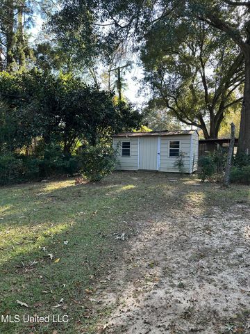 309 S Shields Lane, Natchez, MS 39120