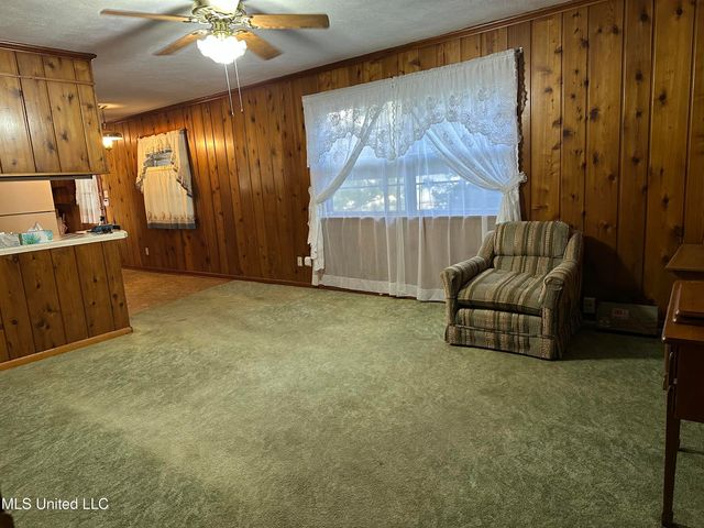 309 S Shields Lane, Natchez, MS 39120