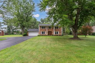 6853 Cedar Brook Place Place, New Albany, OH 43054