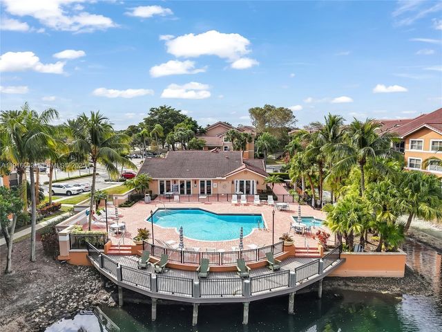 8901 Wiles Rd 103, Coral Springs, FL 33067