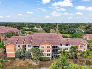 8901 Wiles Rd 103, Coral Springs, FL 33067