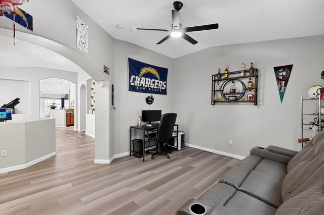 9608 Kilauea Avenue NW, Albuquerque, NM 87120