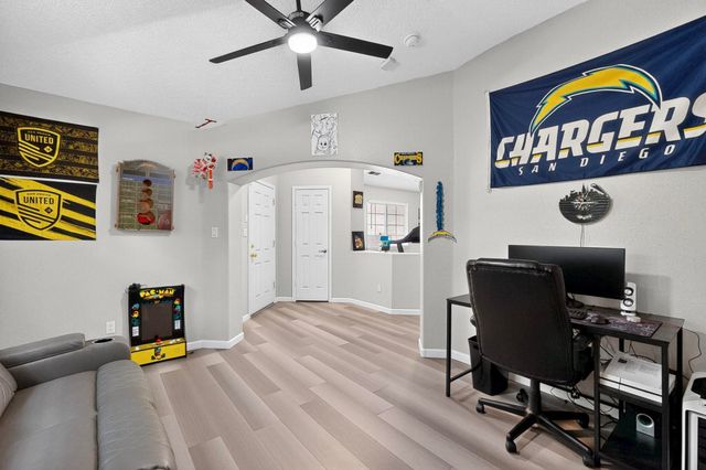 9608 Kilauea Avenue NW, Albuquerque, NM 87120