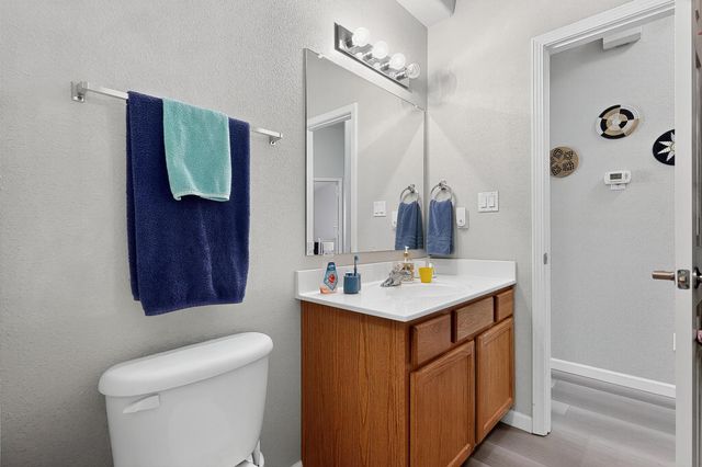 9608 Kilauea Avenue NW, Albuquerque, NM 87120