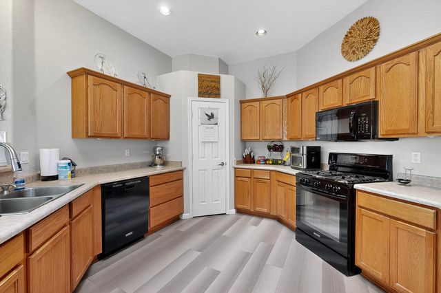 9608 Kilauea Avenue NW, Albuquerque, NM 87120