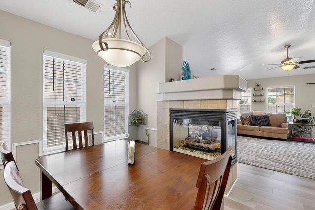 9608 Kilauea Avenue NW, Albuquerque, NM 87120