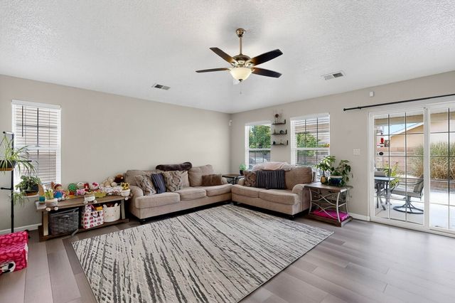 9608 Kilauea Avenue NW, Albuquerque, NM 87120