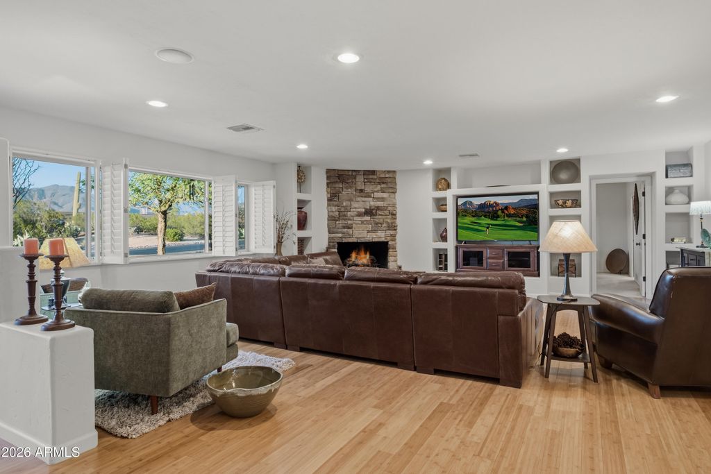 Image 9 of property listing at 7801 E Carefree Drive, Carefree, AZ 85377