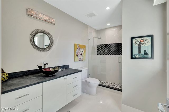 739 5th AVE N, Naples, FL 34102