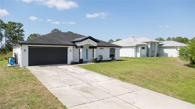 835 Appleton AVE, Lehigh Acres, FL 33974