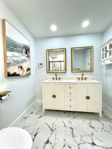 2 William Hilton Pkwy Apt 202, Hilton Head Island, SC 29926