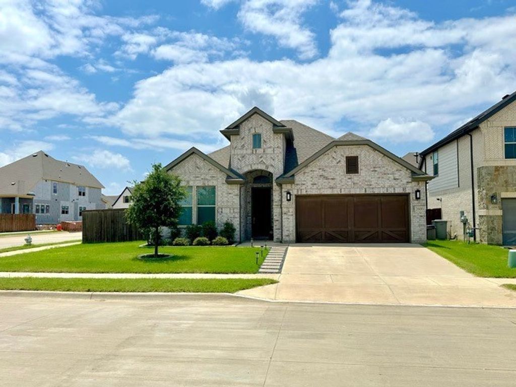 2600 Tanager Street, Fort Worth, TX 76118