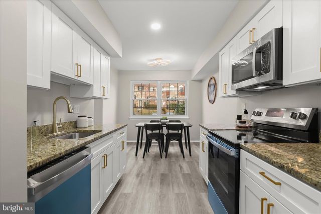 40 BADGER GATE, Catonsville, MD 21228