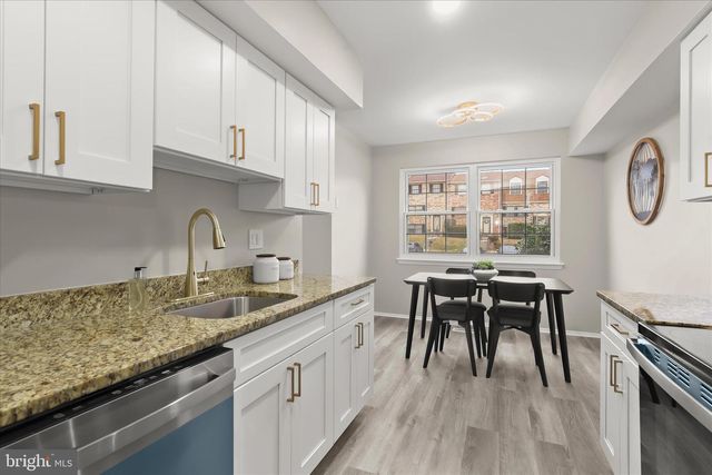 40 BADGER GATE, Catonsville, MD 21228