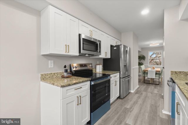 40 BADGER GATE, Catonsville, MD 21228