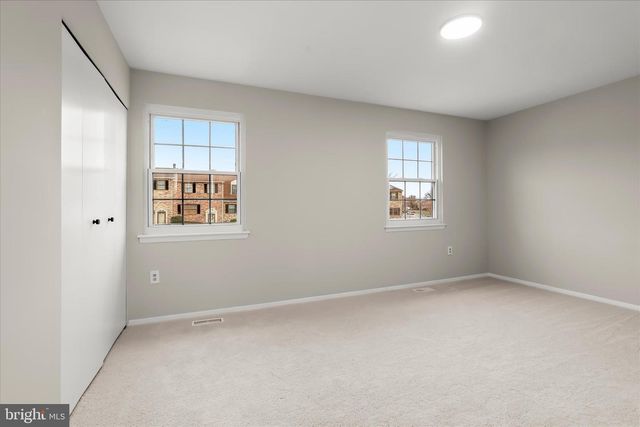 40 BADGER GATE, Catonsville, MD 21228