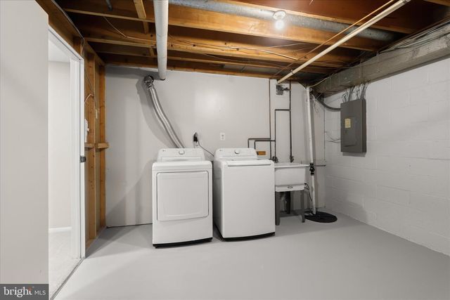 40 BADGER GATE, Catonsville, MD 21228