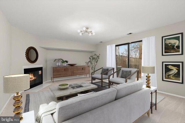 40 BADGER GATE, Catonsville, MD 21228