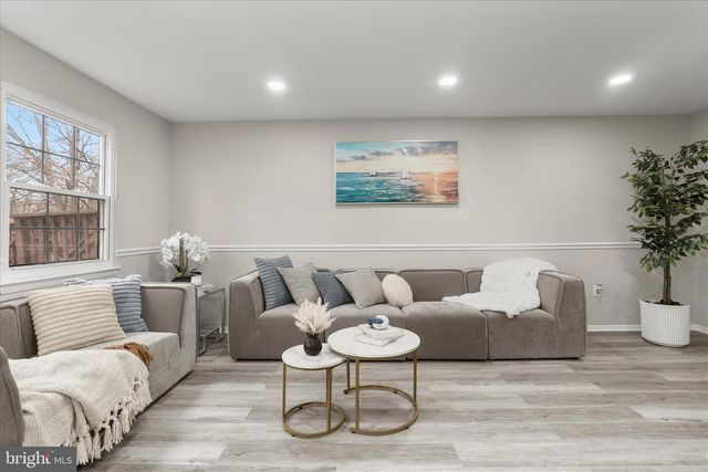 40 BADGER GATE, Catonsville, MD 21228