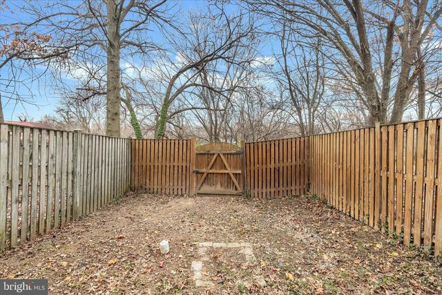 40 BADGER GATE, Catonsville, MD 21228