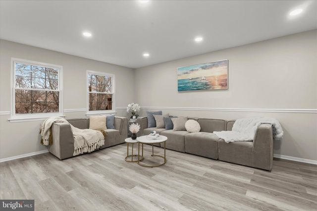 40 BADGER GATE, Catonsville, MD 21228