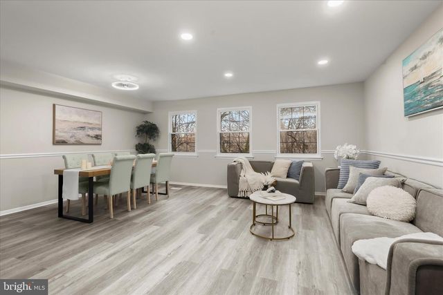 40 BADGER GATE, Catonsville, MD 21228