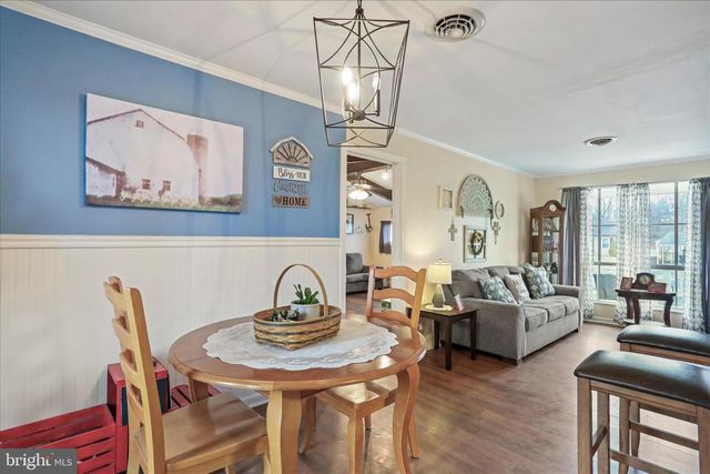 1316 OUTER DR, Hagerstown, MD 21742