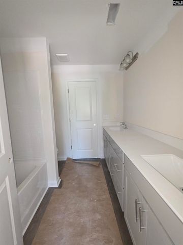 124 Creekside Cottage Court, Blythewood, SC 29016