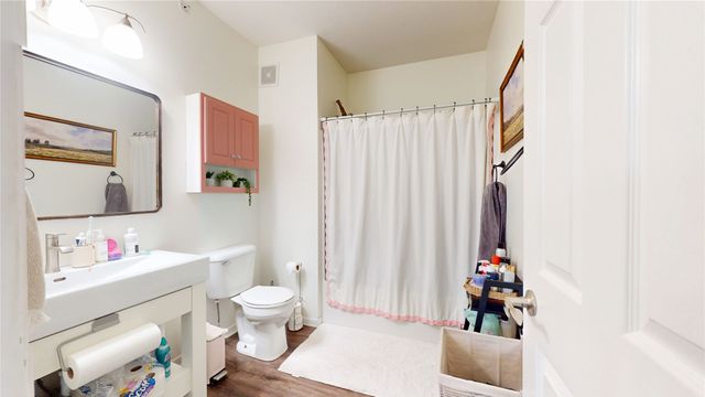 6255 Beechtree Drive 4202, West Des Moines, IA 50266