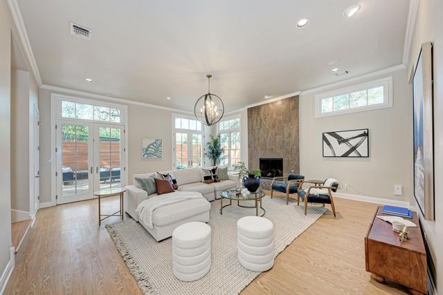 2308 Forest Ave, Austin, TX 78704
