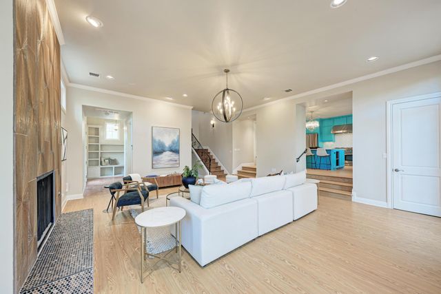 2308 Forest Ave, Austin, TX 78704