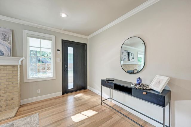 2308 Forest Ave, Austin, TX 78704