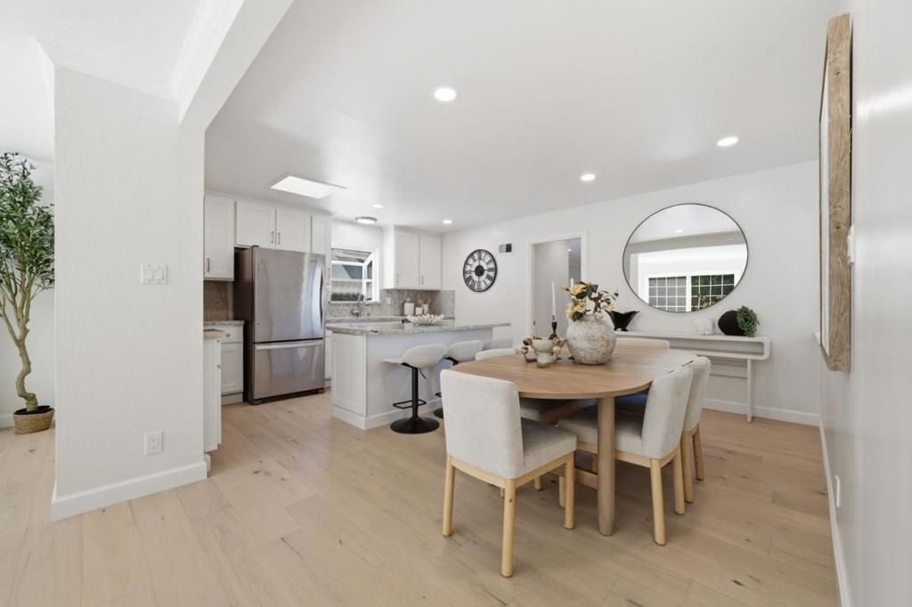 Image 13 of property listing at 1850 Briarwood Drive, Santa Clara, CA 95051