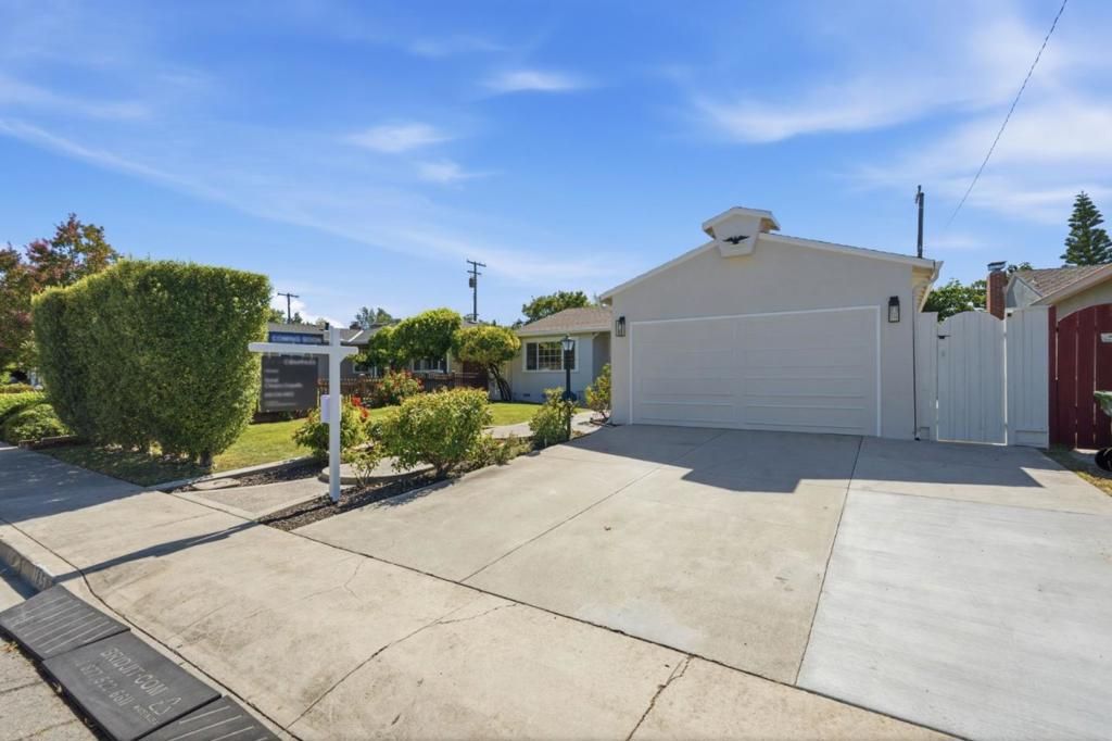 Image 38 of property listing at 1850 Briarwood Drive, Santa Clara, CA 95051