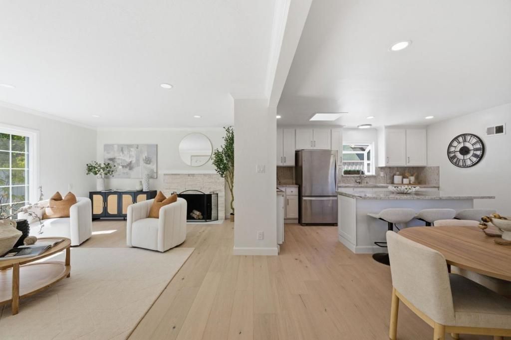 Image 7 of property listing at 1850 Briarwood Drive, Santa Clara, CA 95051